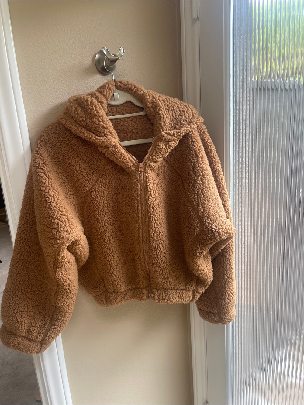 wild fable Cropped Teddy Zip-Up Jacket in Camel